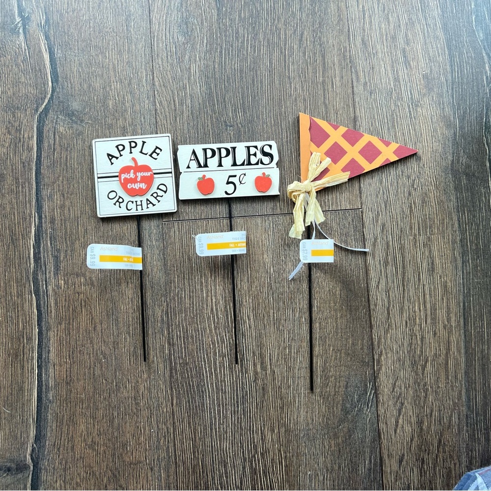 Apple Orchard Party Picks Set